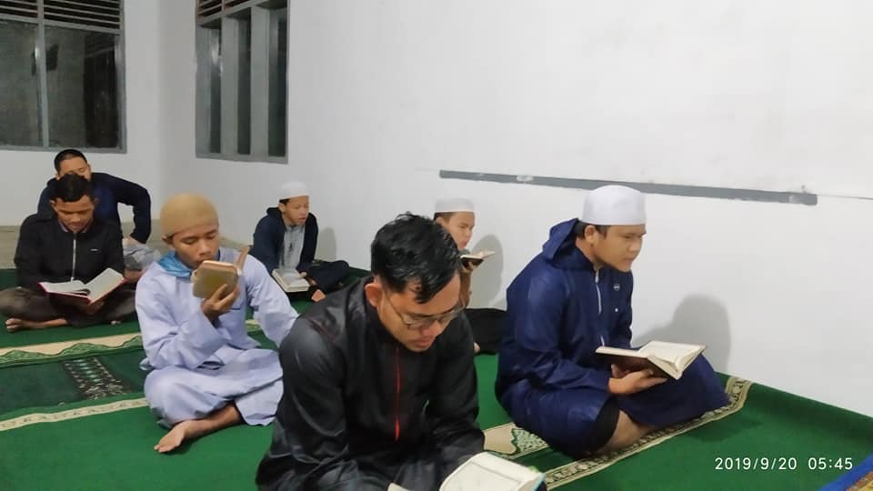 Pesantren Modern Al-Falah Adakan Pelatihan Kewirausahaan untuk Santri